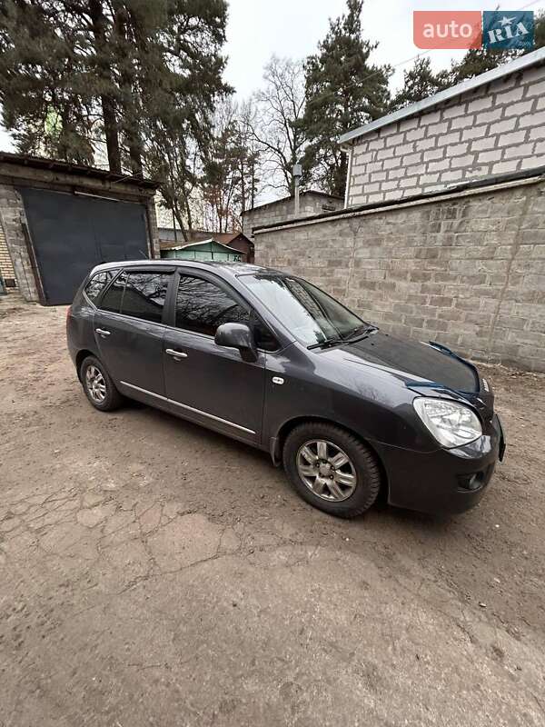 Kia Carens 2008