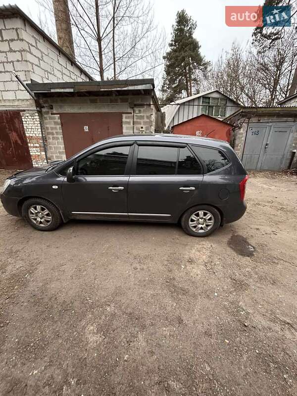 Kia Carens 2008