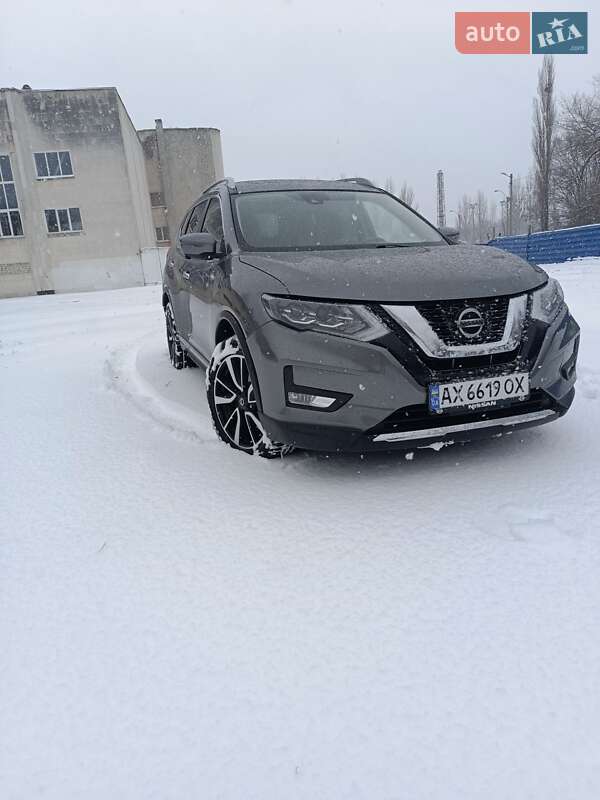 Nissan-13