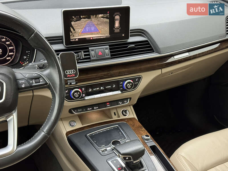 Audi-2