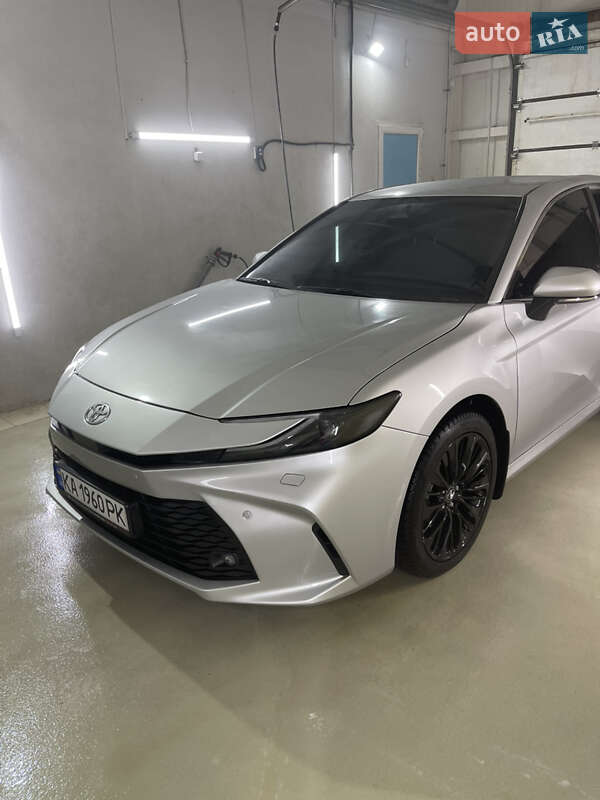Toyota Camry 2024