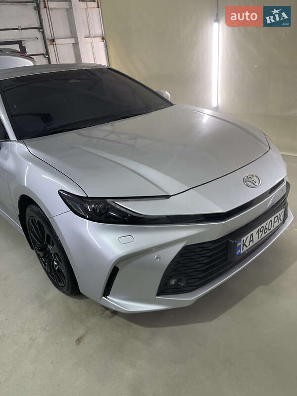 Toyota Camry 2024