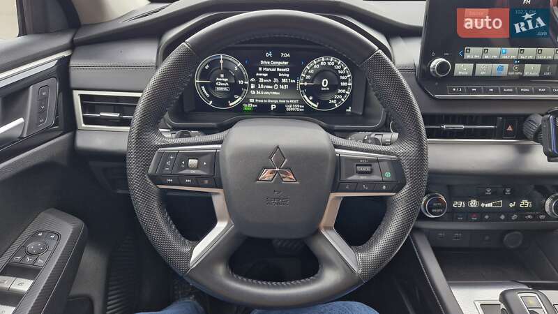 Mitsubishi Outlander 2023