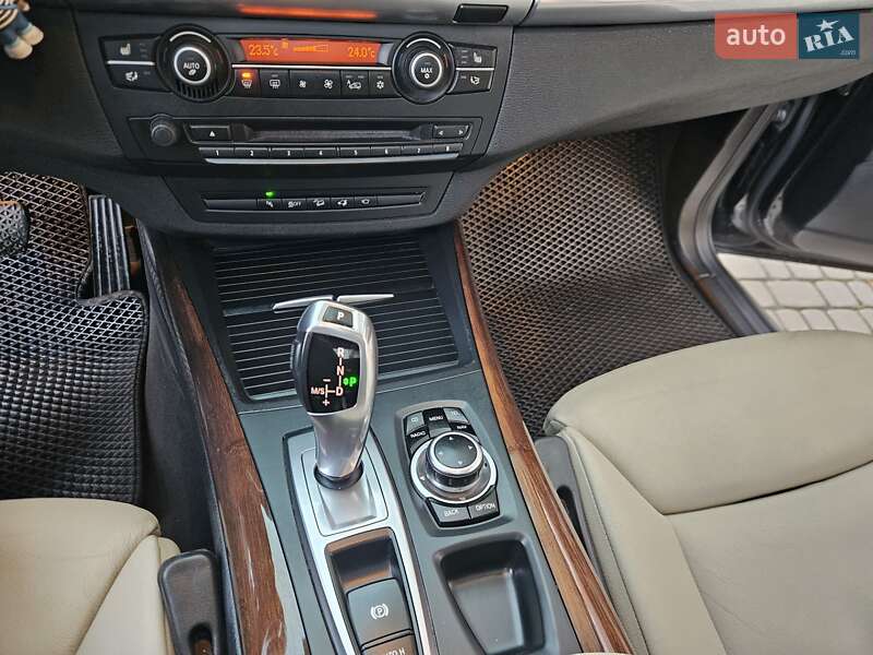 BMW X5 2011