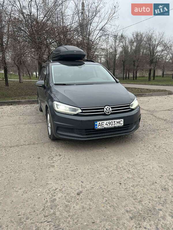 Volkswagen Touran 2016