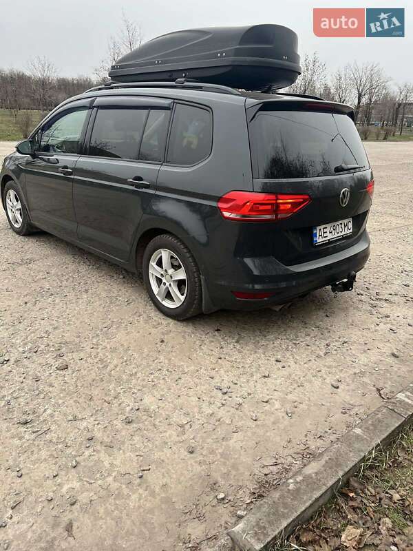 Volkswagen Touran 2016