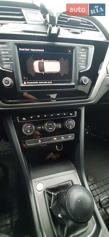 Volkswagen Touran 2016