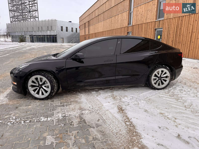 Tesla Model 3 2022