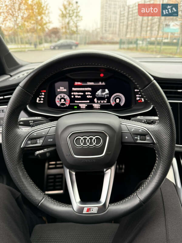 Audi-6