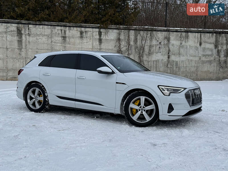 Audi-32