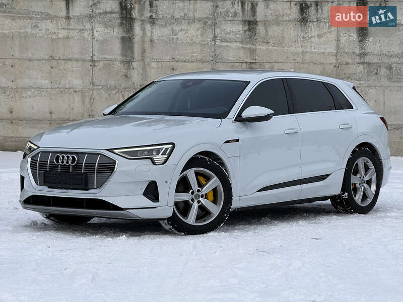 Audi-55