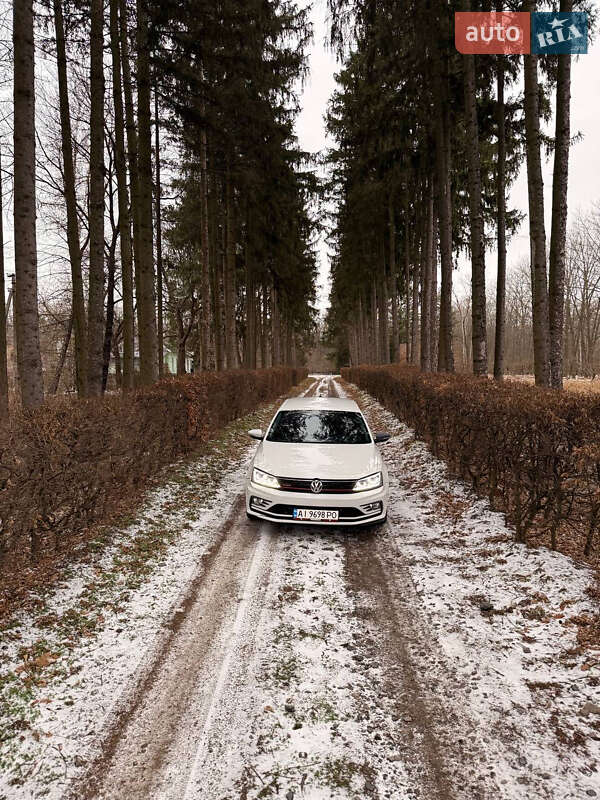 Volkswagen Jetta 2016