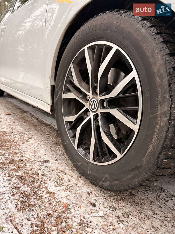 Volkswagen Jetta 2016