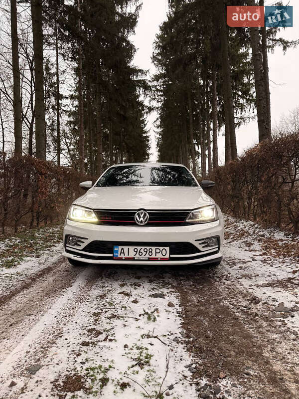 Volkswagen Jetta 2016