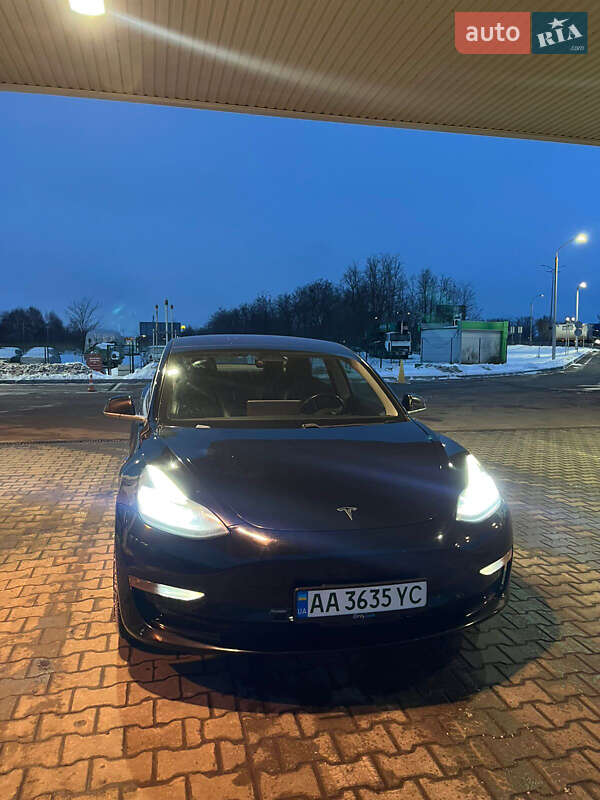 Tesla-8