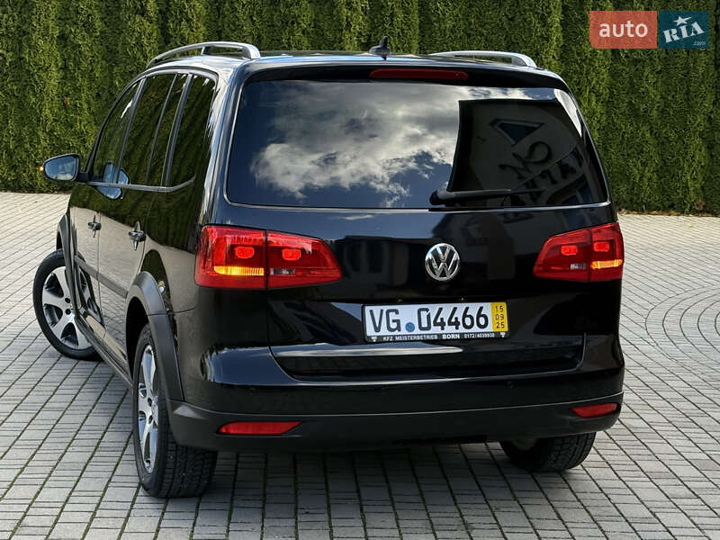 Volkswagen Touran 2011