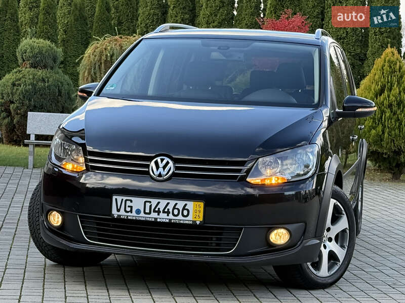 Volkswagen Touran 2011