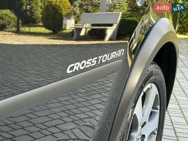 Volkswagen Touran 2011