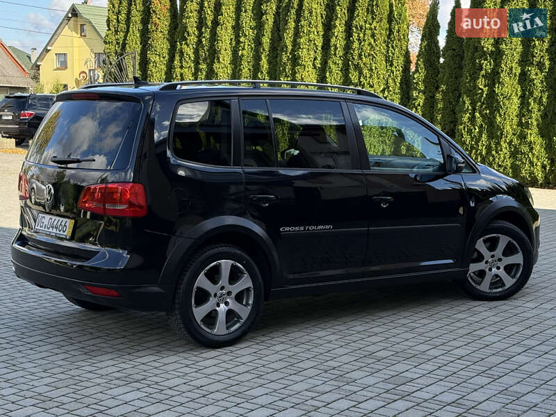 Volkswagen Touran 2011