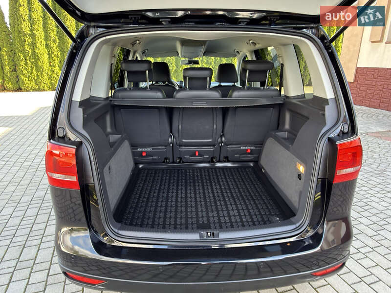 Volkswagen Touran 2011