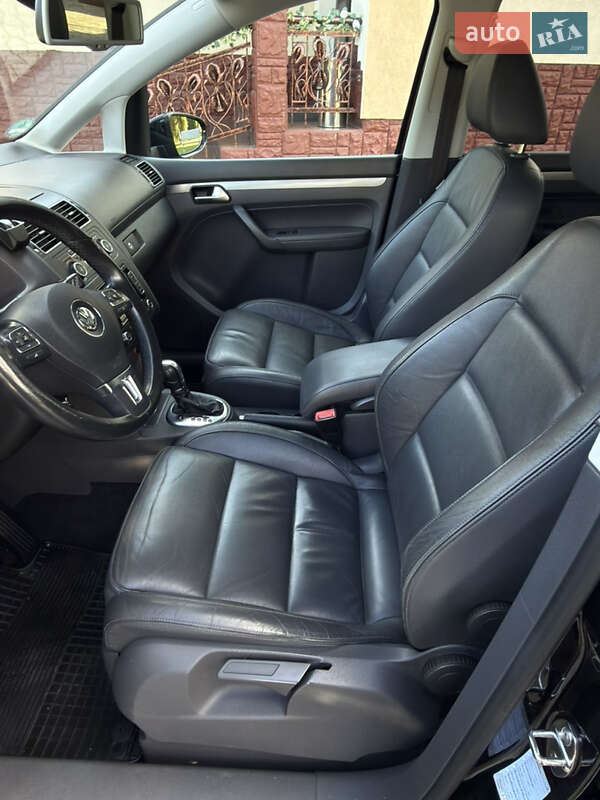 Volkswagen Touran 2011