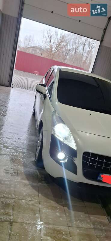 Peugeot 3008 2011
