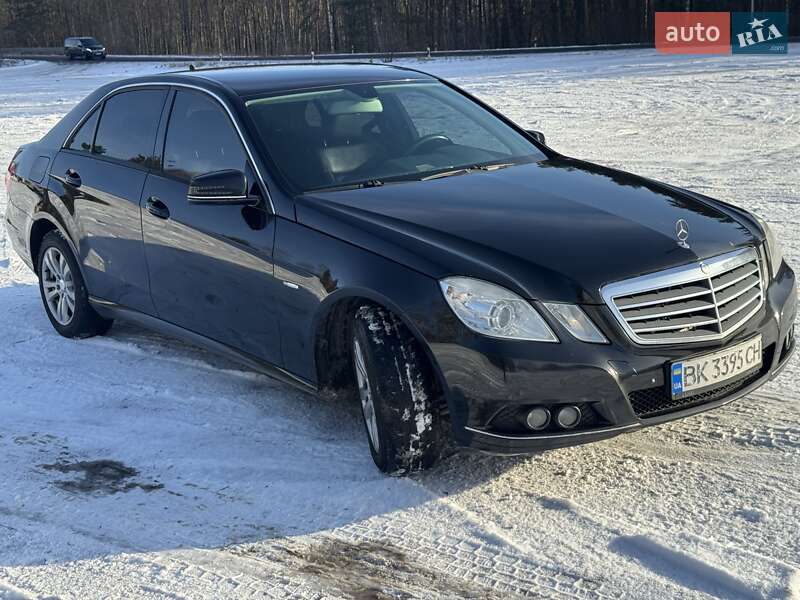 Mercedes-Benz E-Class 2010
