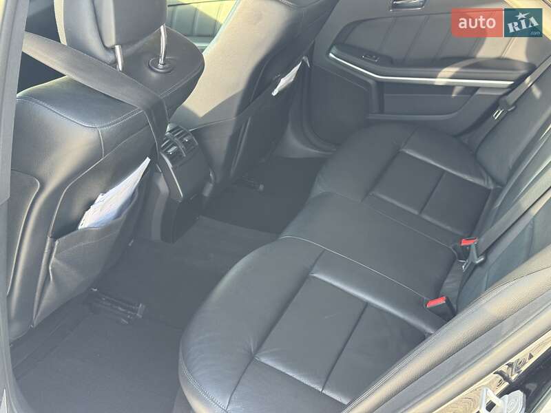 Mercedes-Benz E-Class 2010