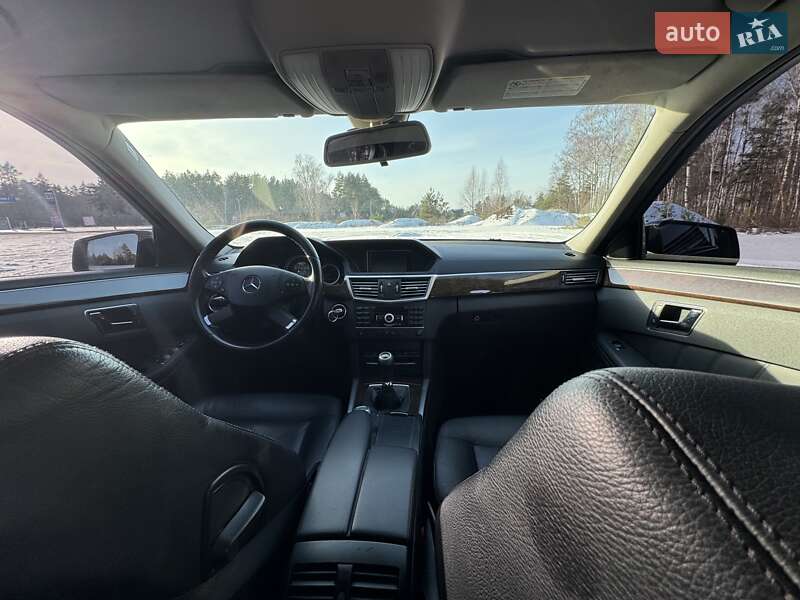 Mercedes-Benz E-Class 2010