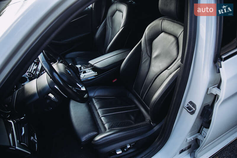 BMW-30
