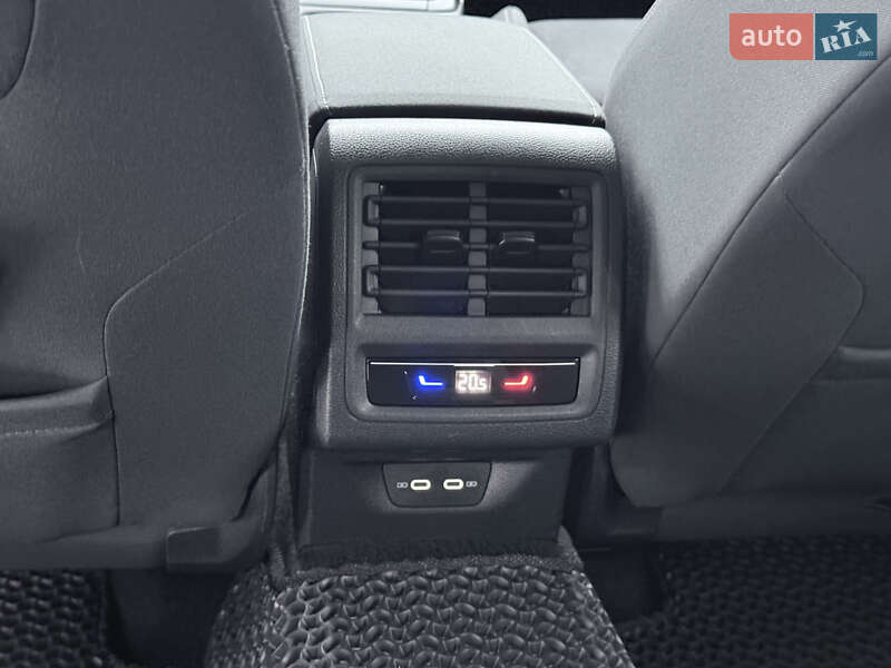 Volkswagen-0