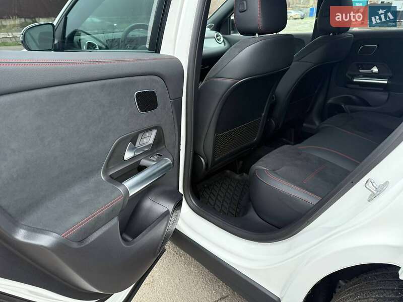 Mercedes-Benz GLA-Class 2024