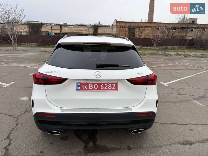 Mercedes-Benz GLA-Class 2024