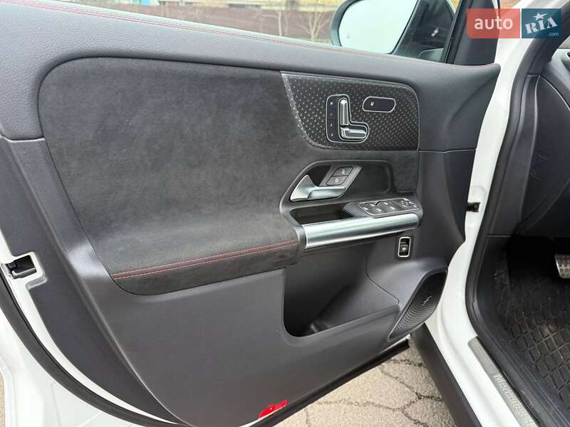 Mercedes-Benz GLA-Class 2024