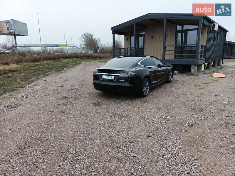 Tesla-10
