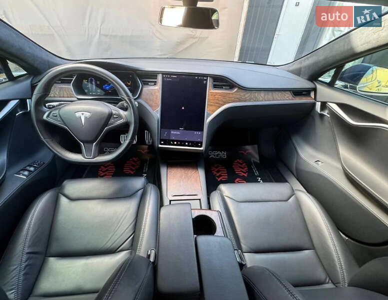 Tesla-0