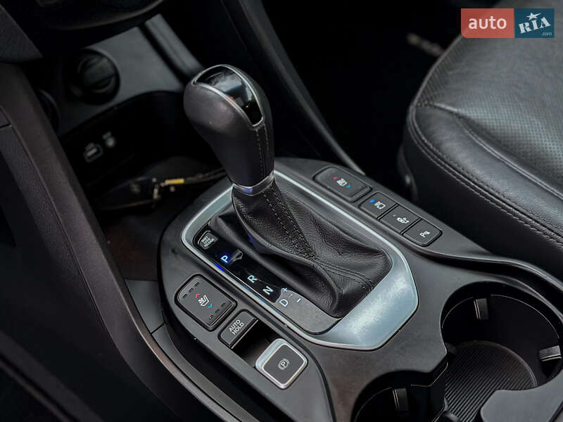 Hyundai Santa FE 2015