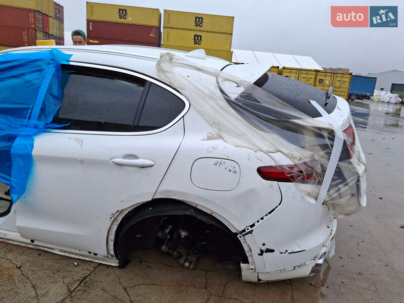 Alfa Romeo Stelvio 2020
