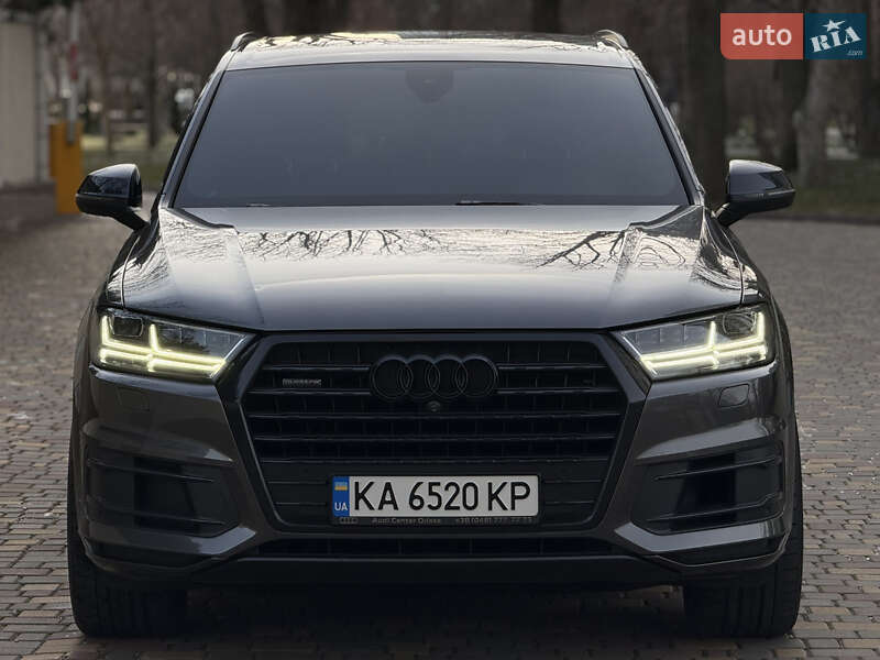 Audi-30