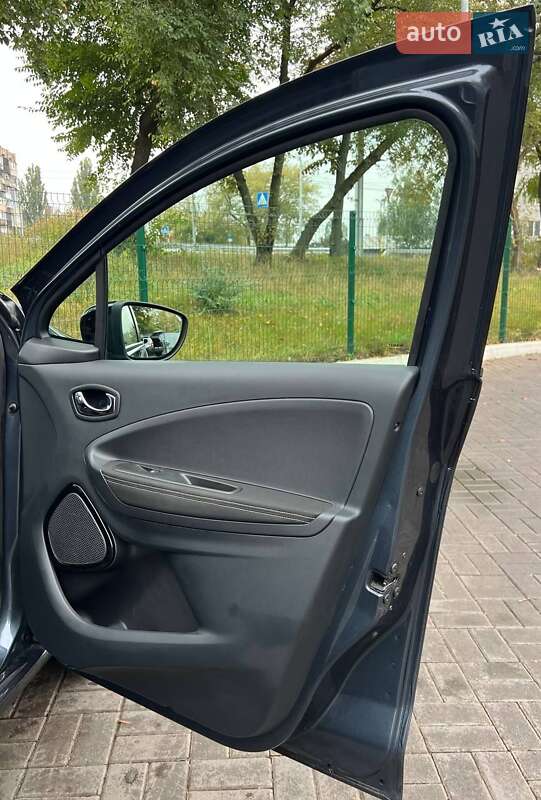 Renault-8