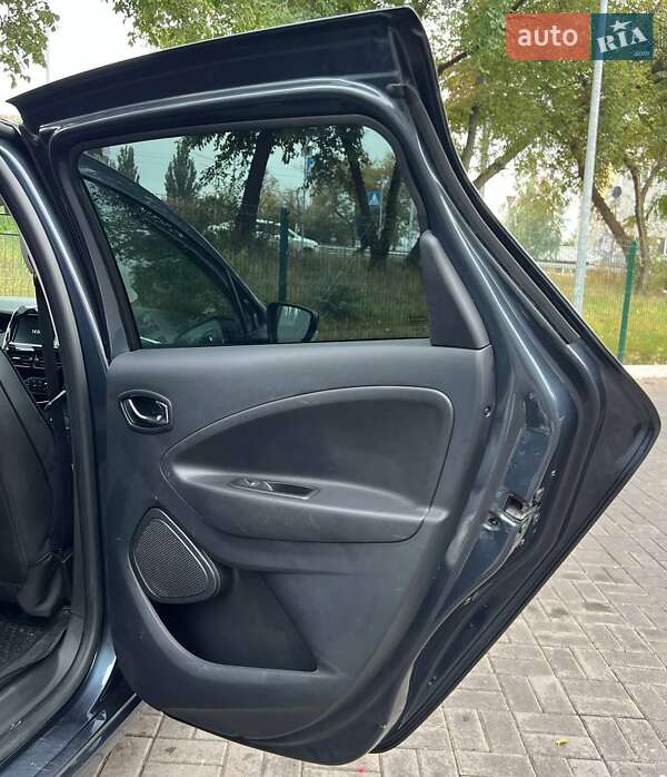 Renault-9