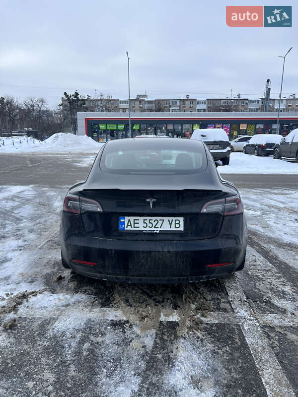 Tesla-4
