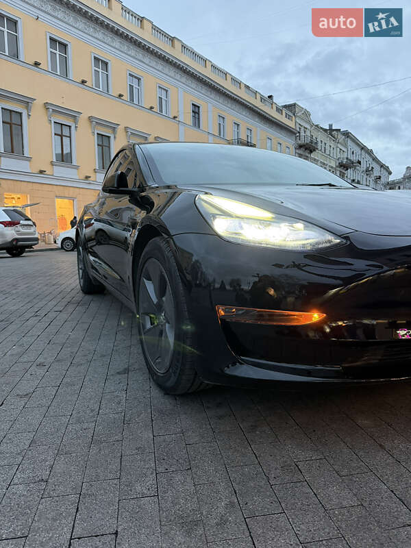 Tesla-4