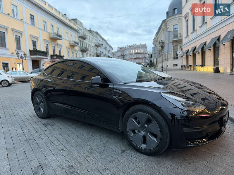 Tesla-1