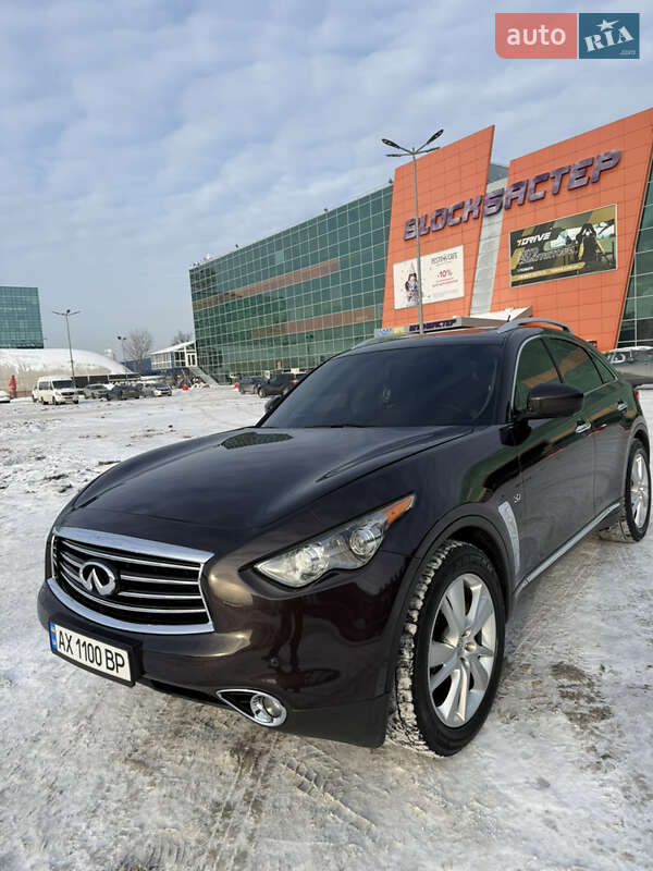 Infiniti-8