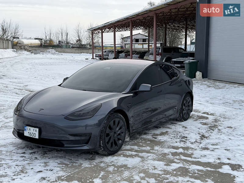 Tesla-3