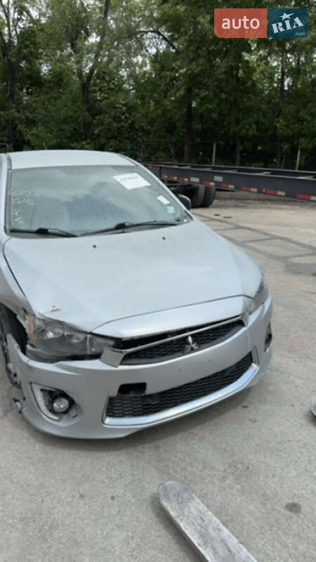 Mitsubishi Lancer 2016