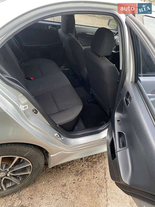 Mitsubishi Lancer 2016