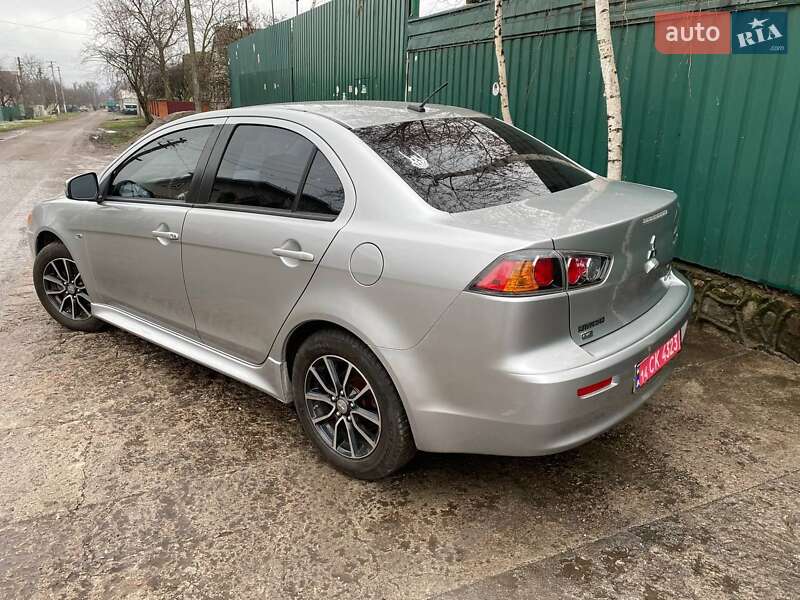 Mitsubishi Lancer 2016