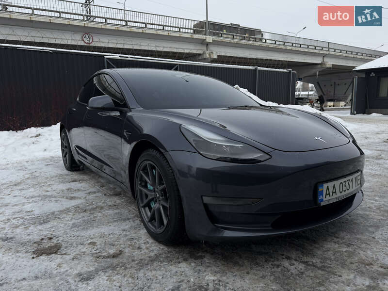 Tesla Model 3 2022